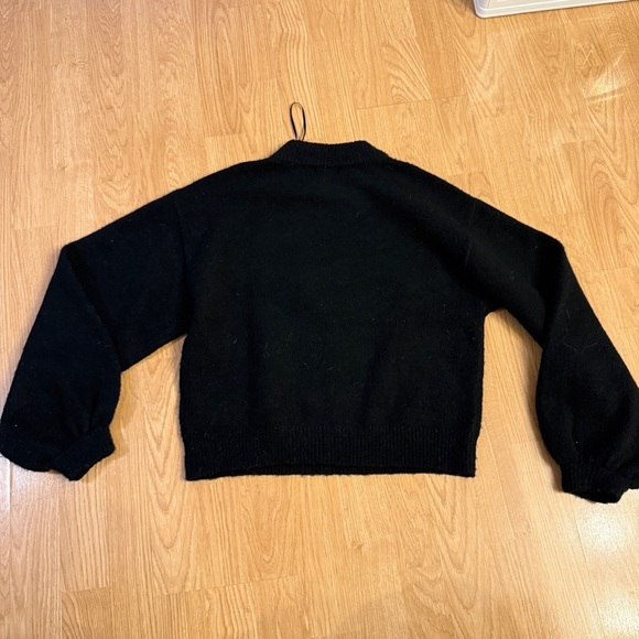 ontwelfth Black sweater with silver studs size small - Picture 4 of 5